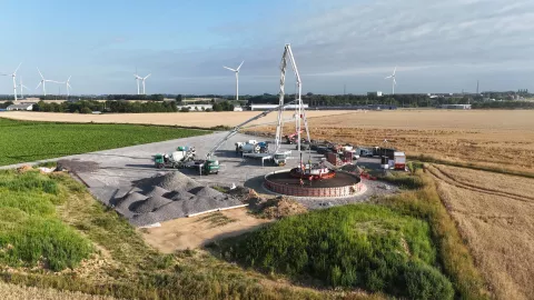459 m³ de béton pour un socle d’éolienne: opération sous haute surveillance 