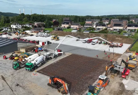 Des matériaux recyclés trouvent une seconde vie dans un parking